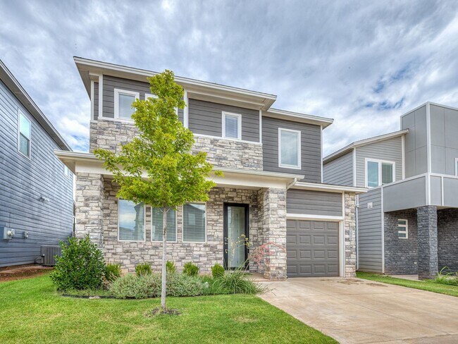 Building Photo - Beautiful New Construction Home in Edmond/...
