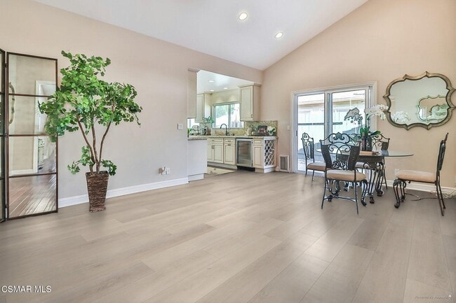 Building Photo - 1714 Sandal Wood Pl