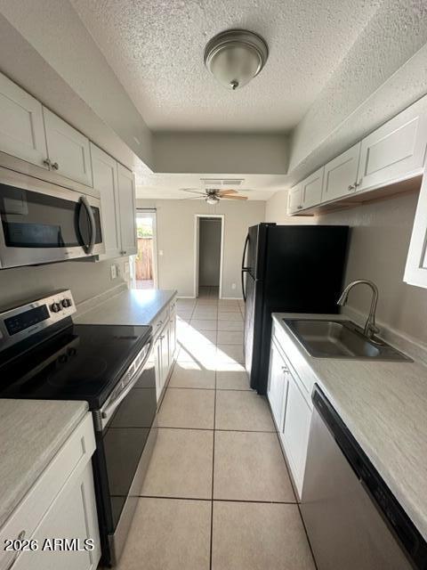 Building Photo - 6046 W Townley Ave