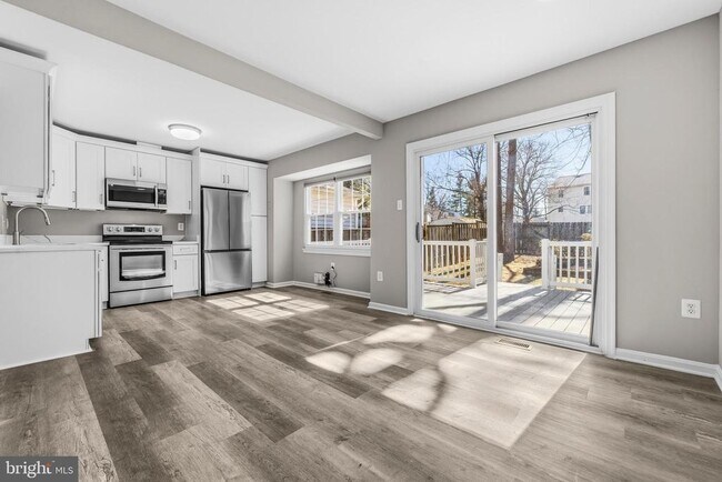 Building Photo - 5907 Wood Sorrels Ct