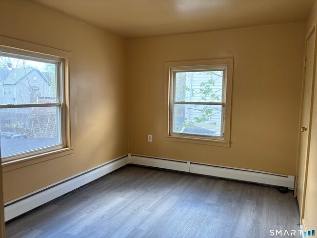 Building Photo - 42 Elliot St