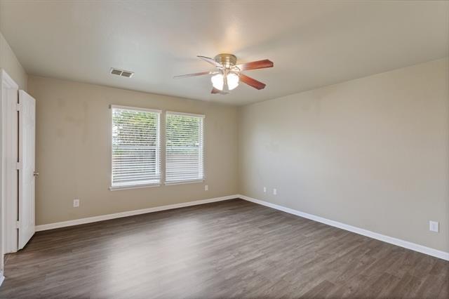 Building Photo - 1005 Live Oak Dr