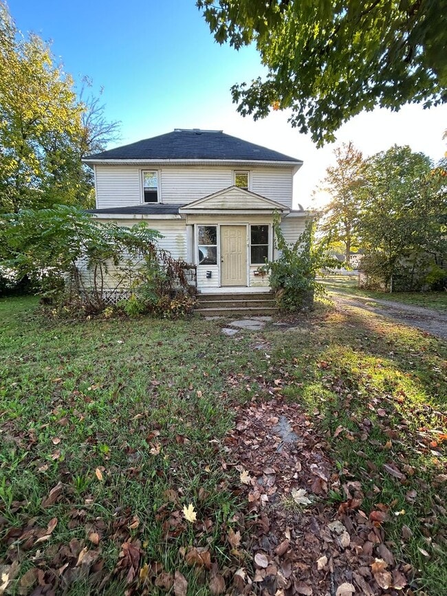 Building Photo - 1219 N 5th St