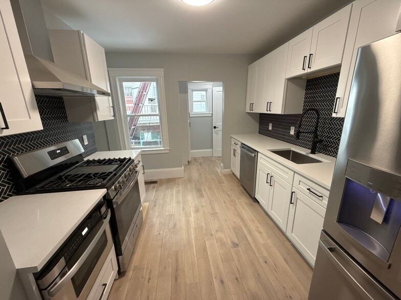 Primary Photo - 23 Princeton St