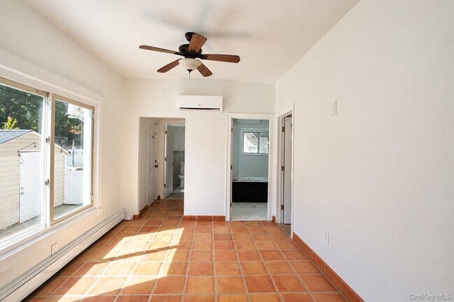 Building Photo - 45 Lynbrook Ave