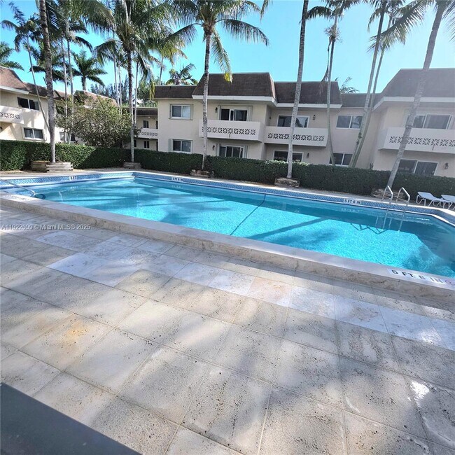 Building Photo - 14500 SW 88th Ave