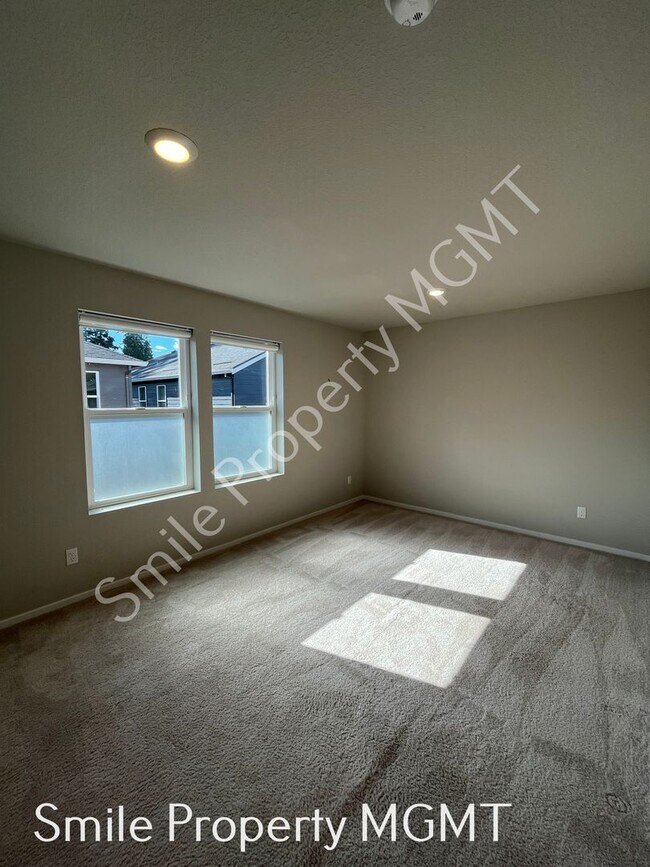 Building Photo - 14611 SW 78th Ave