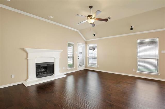 Building Photo - 15004 Waters Dr