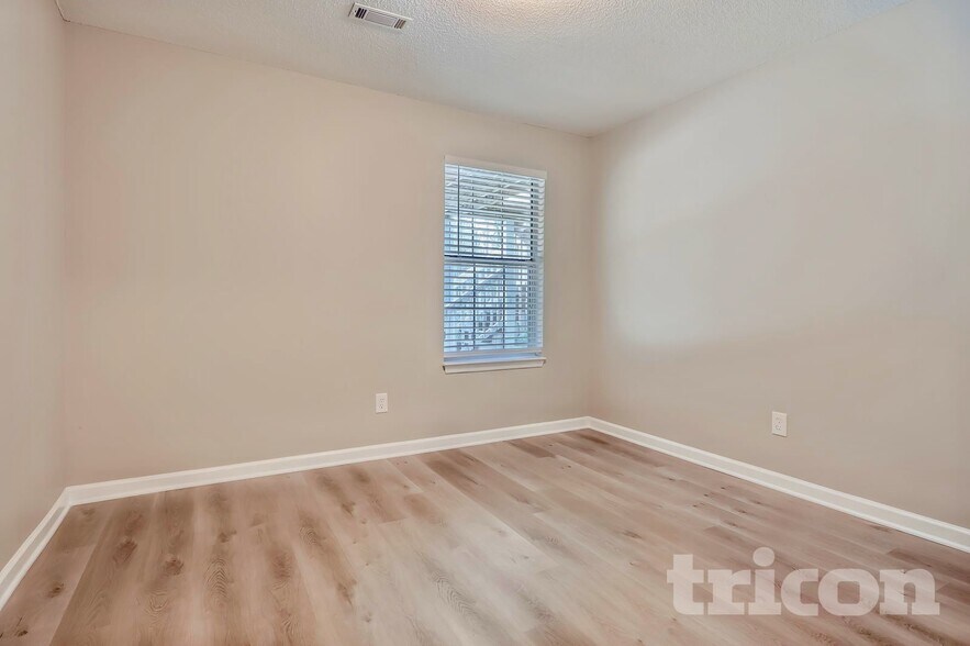 Building Photo - 56 Park Timbers Dr