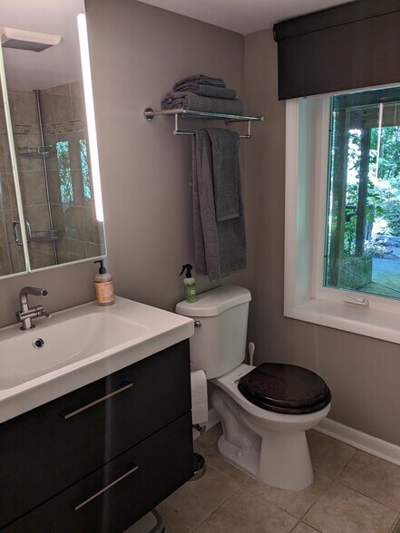 Building Photo - 314 Glendale Dr