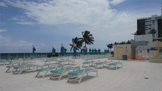 Building Photo - 2501 S Ocean Dr