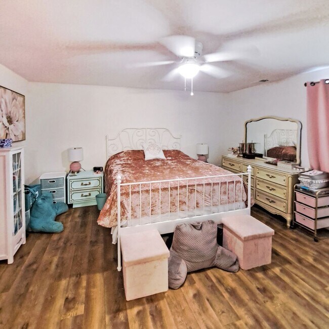 Building Photo - 3506 Lisa Ln