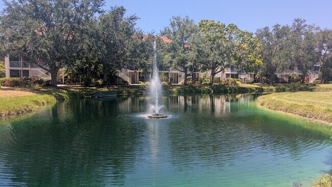 Building Photo - 850 S Tamiami Trl