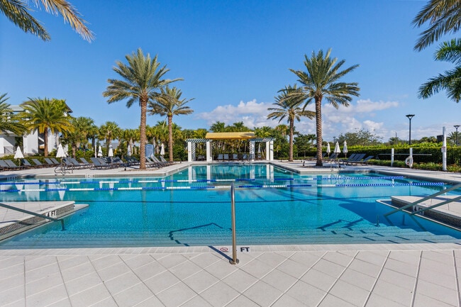 Building Photo - 4616 Longwood Lk Sq