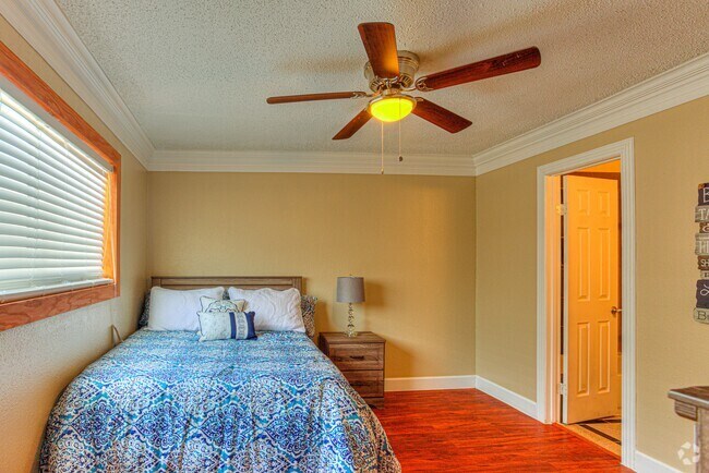 Bedroom - The Palms at Memorial