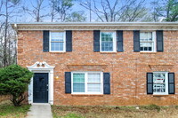 Building Photo - 1717 Salem Woods Dr SE