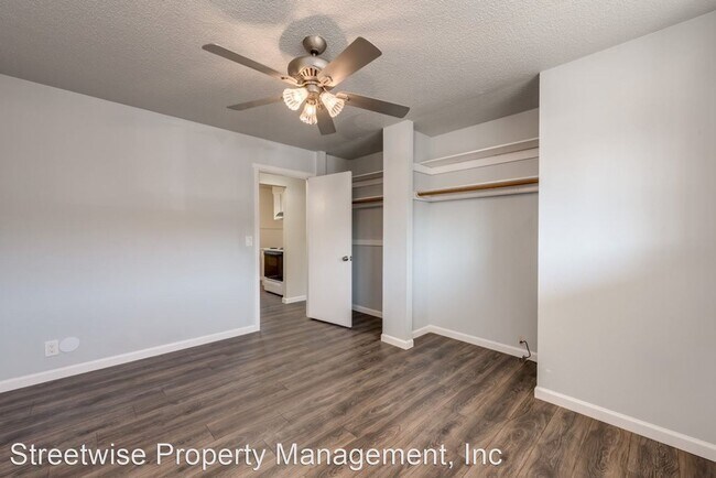 Building Photo - 2705 SE Courtney Ave