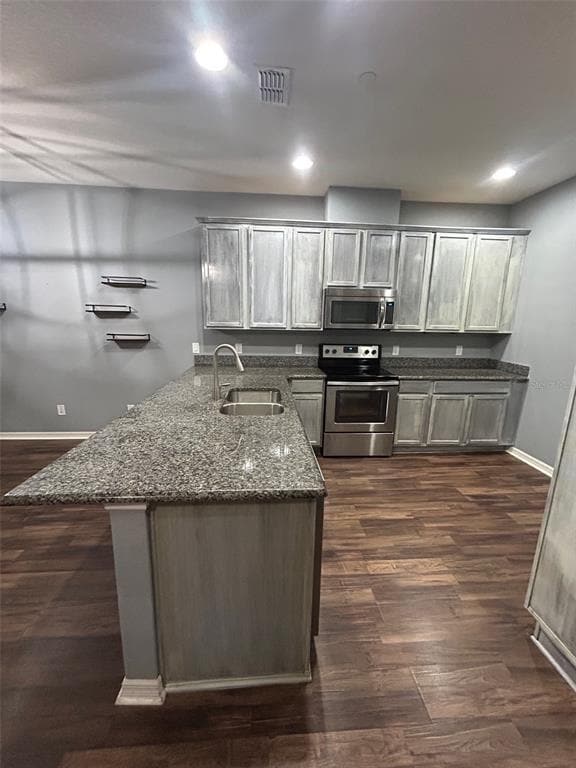 Building Photo - 106 Zamora Pl