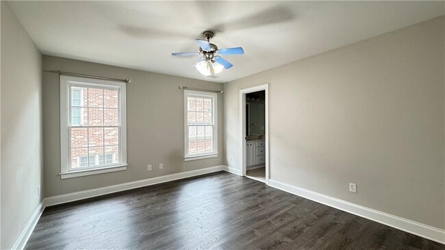 Building Photo - 140 Wind Flower Ct