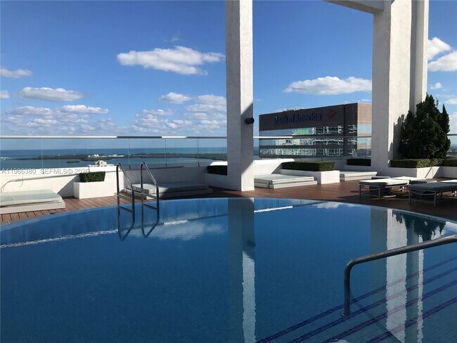 Building Photo - 55 SE 6th St