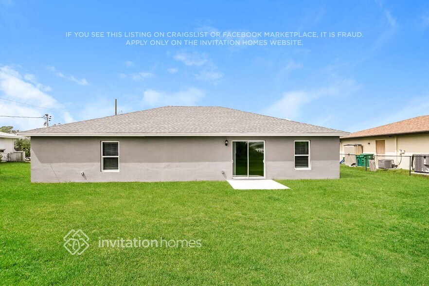 Building Photo - 384 Dewhurst St