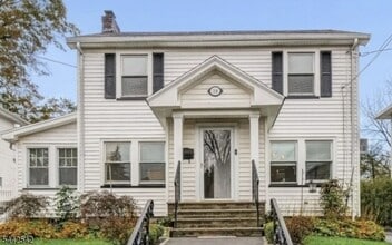 Building Photo - 34 Cypress St