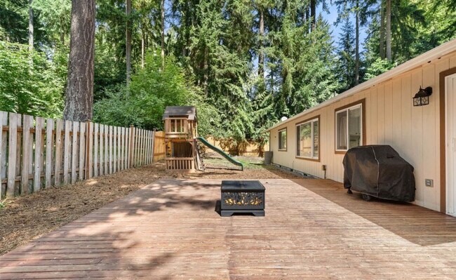 Building Photo - 21737 E Terra Ln SE