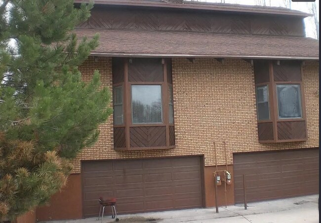 Building Photo - 613 N 1100 W St