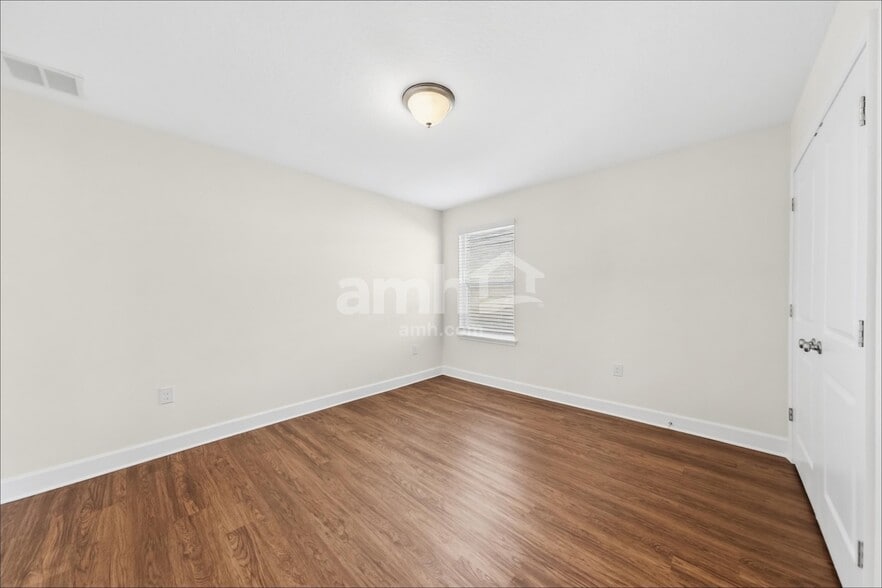 Building Photo - 4335 Reisswood Lp