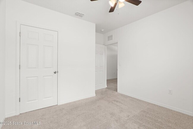 Building Photo - 2053 Farmhouse Rd SE