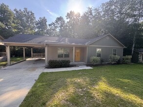 Building Photo - 1728 Fairfax Dr
