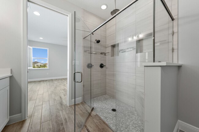 Building Photo - 8134 Loren Cove Dr