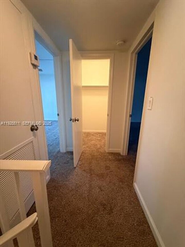 Building Photo - 8713 SW 137th Ave