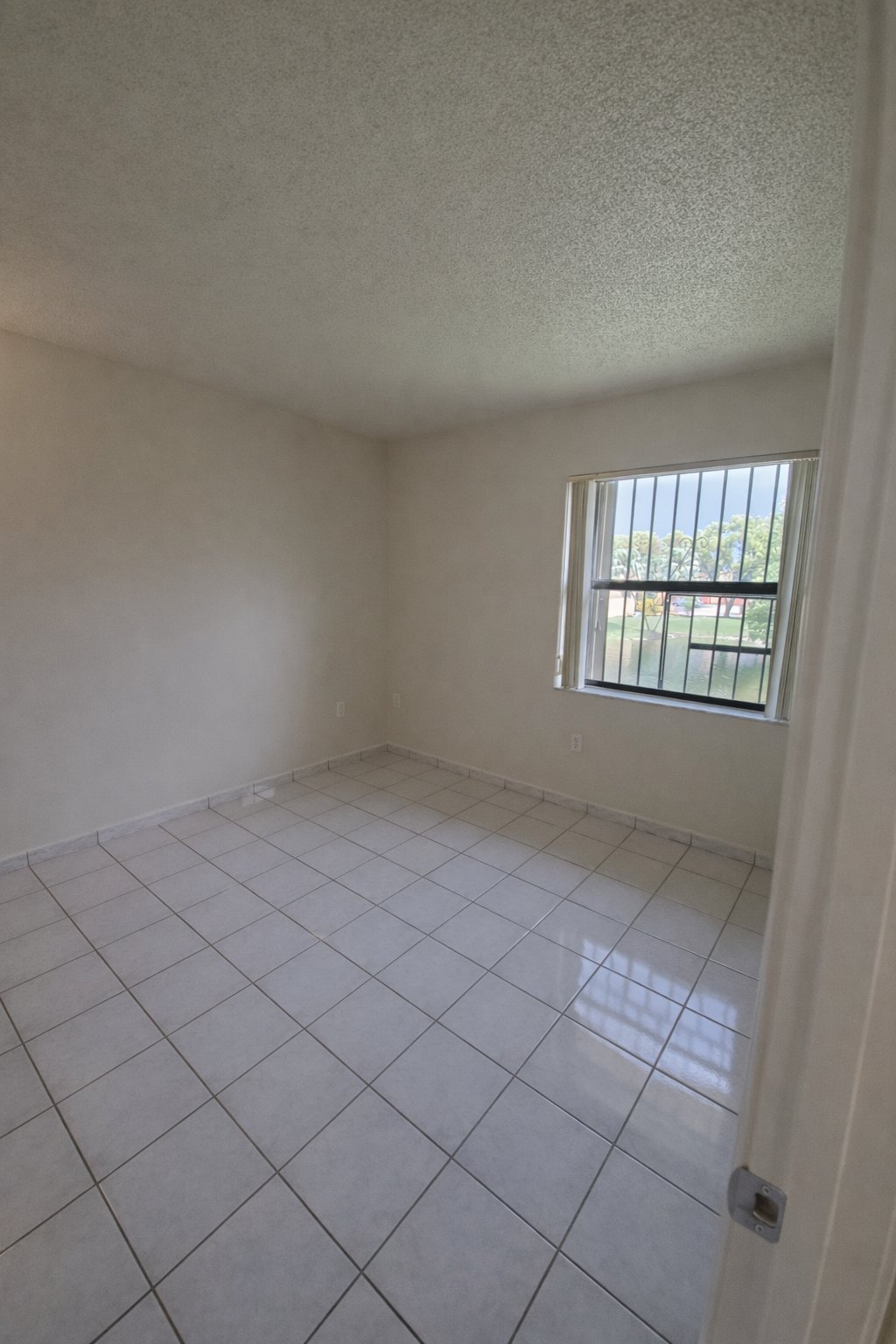 Building Photo - 10885 NW 7th St