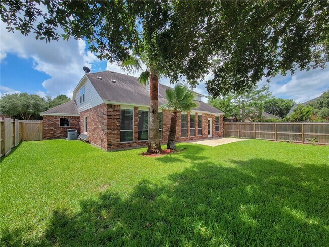 Building Photo - 21122 Golden Sycamore tr