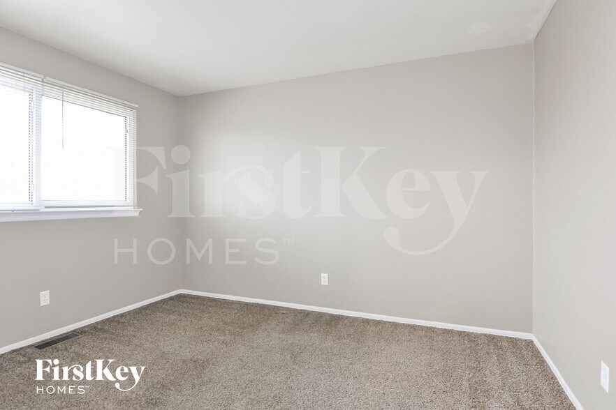 Building Photo - 4941 Spring Forest Ln