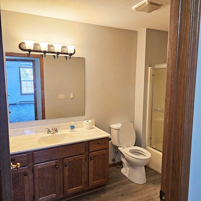 Building Photo - 284 Minz Park Cir