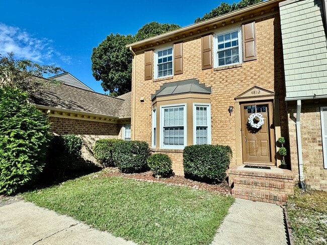 Primary Photo - All Brick, End Unit Townhome in Kempsville...