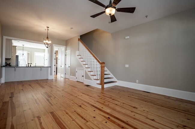 Building Photo - 83 Charter Oak Dr