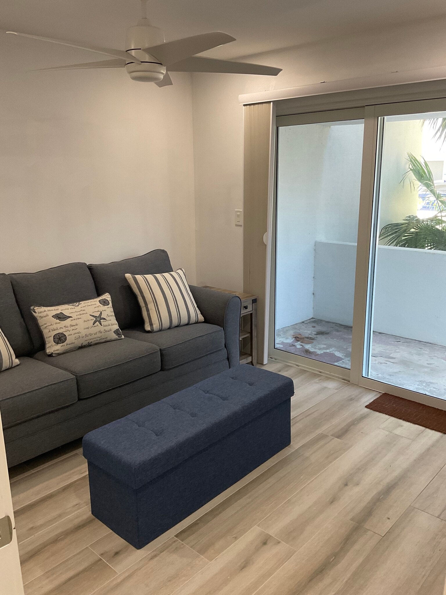 Guest room - 2870 NE 14th Street Cswy