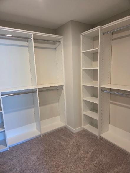 Building Photo - 111 Cranford Dr