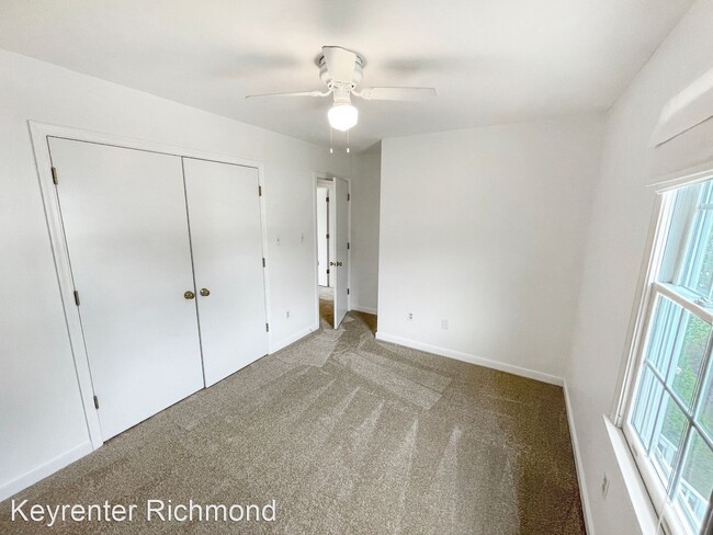 Building Photo - 3 br, 2.5 bath House - 400 Village Gate Dr