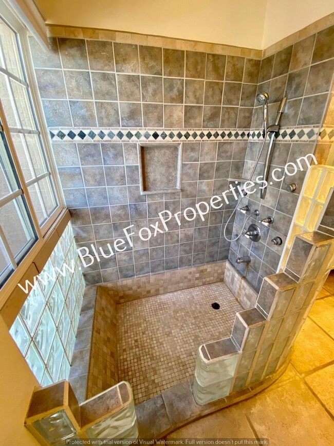 Building Photo - 4740 E Camino la Brinca