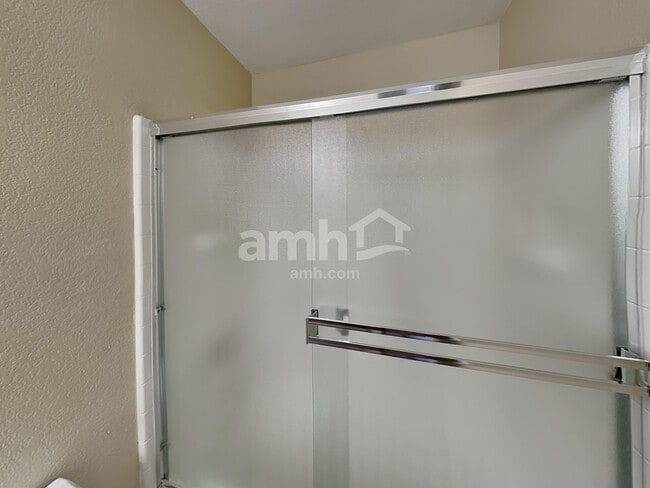 Building Photo - 5459 Montague Ln