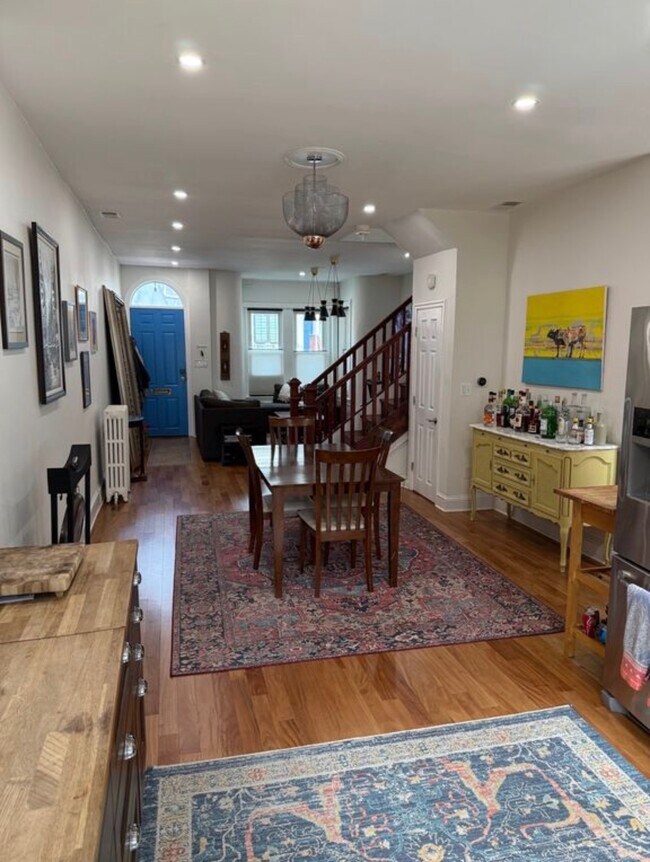 Building Photo - 768 Harvard St NW