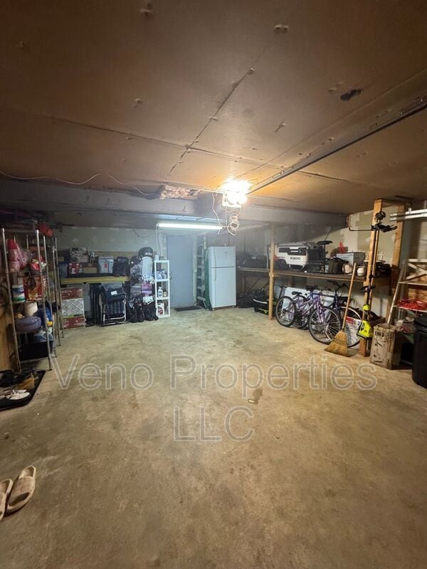 Building Photo - 13 Orenda Spring Dr