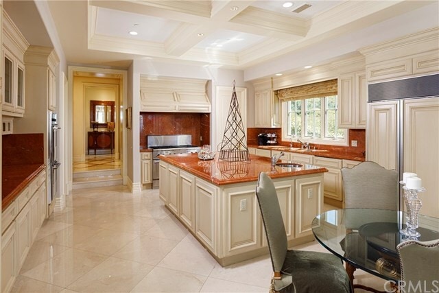 Building Photo - 15 Rim Ridge