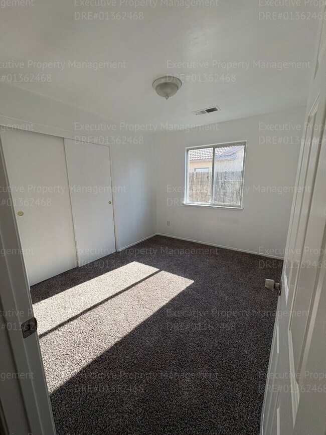 Building Photo - Corner lot 4-bedroom, 2-bathroom home