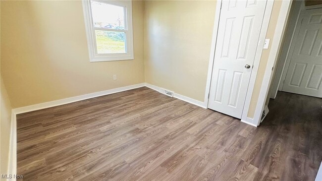 Building Photo - 2339 Chestnut St