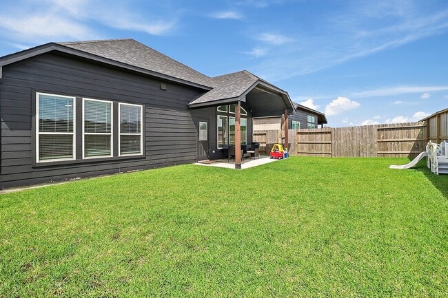 Building Photo - 14411 Black Cherry Hls St